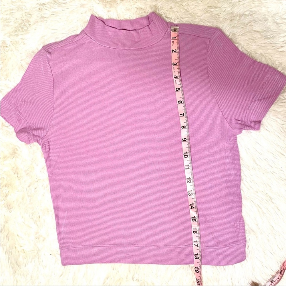 🔥🔥BUNDLE (4) CROP TOPS - Picture 2 of 7